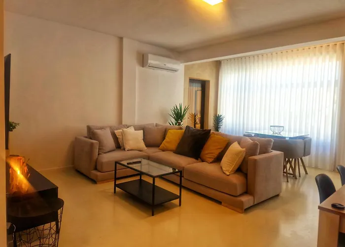 Firstfloorby22