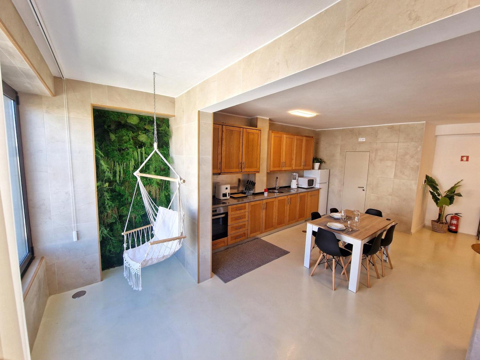 Firstfloorby22 * Matosinhos (Porto)